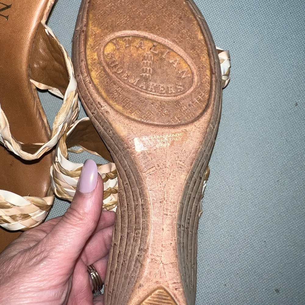 Italian Shoemakers Women's Cream and Tan Braided Sandals - Picture 3 of 3